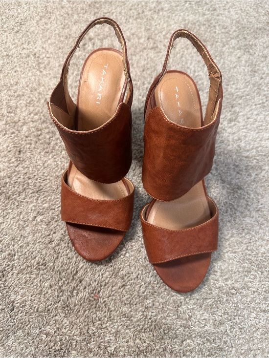 Tahari Shoes - Tahari Cognac Brown Wide-Strap Slingback Sandals 8.5